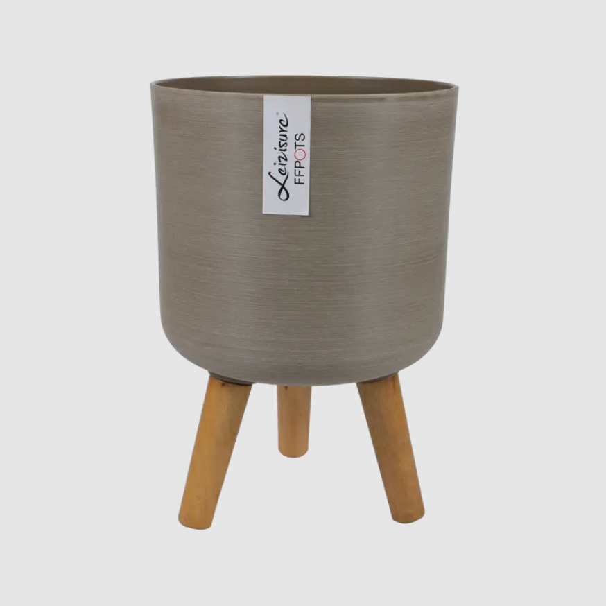 Ist Ihr Raum bereit für die moderne Eleganz eines gebürsteten Blumentopfs?